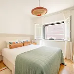 Blue Tide - Two Bedroom Apartment